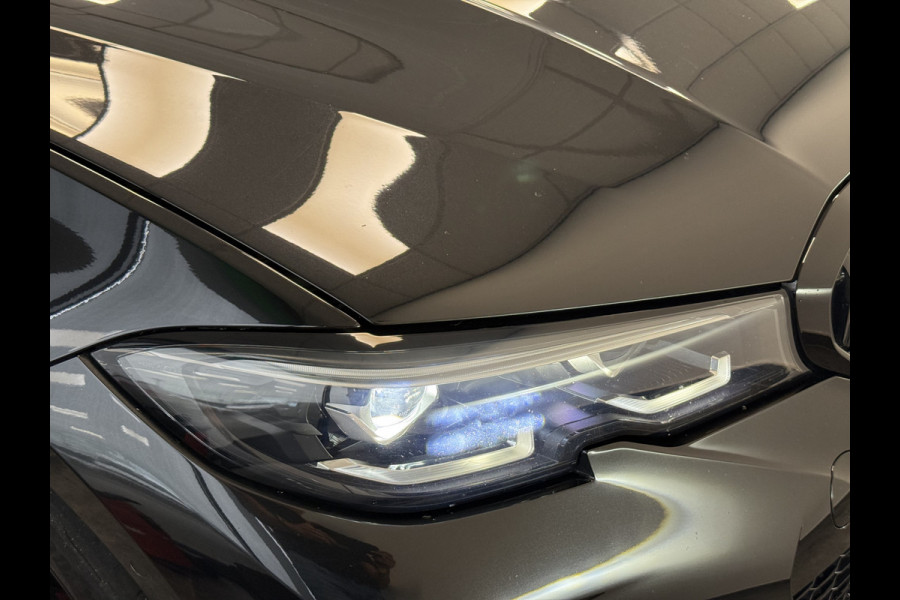 BMW 3-serie 330e eDrive Edition ACC Head-Up Harman Kardon Schuif/Kanteldak