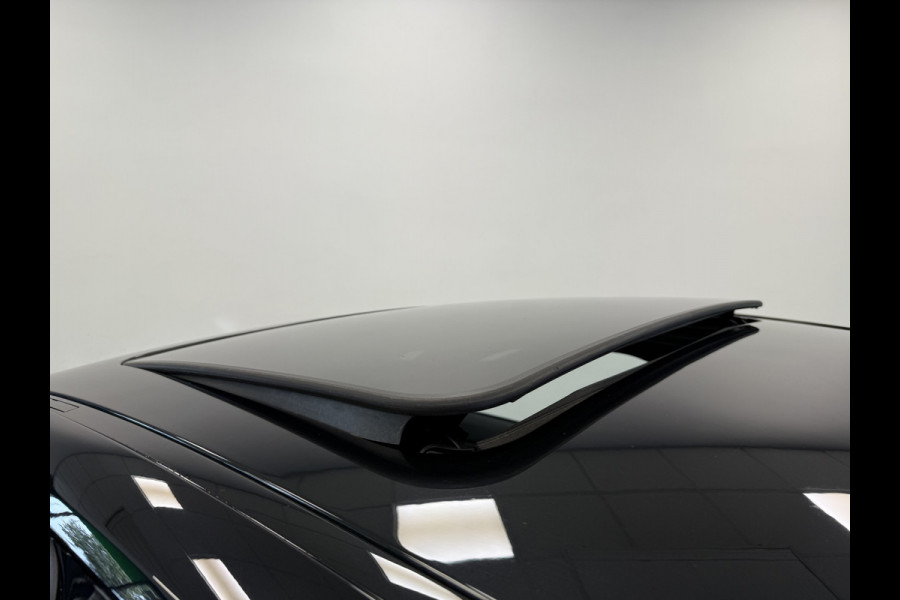 BMW 3-serie 330e eDrive Edition ACC Head-Up Harman Kardon Schuif/Kanteldak