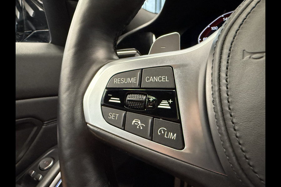 BMW 3-serie 330e eDrive Edition ACC Head-Up Harman Kardon Schuif/Kanteldak