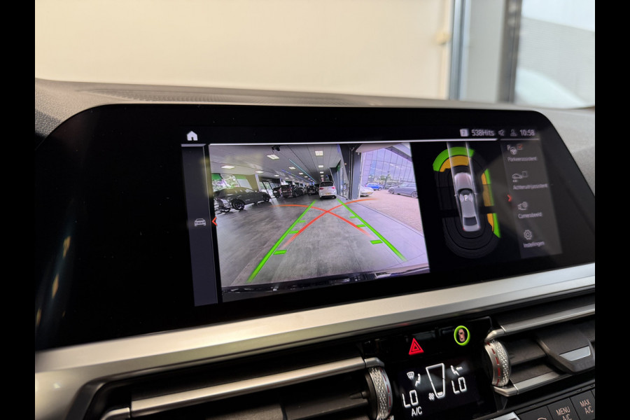 BMW 3-serie 330e eDrive Edition ACC Head-Up Harman Kardon Schuif/Kanteldak