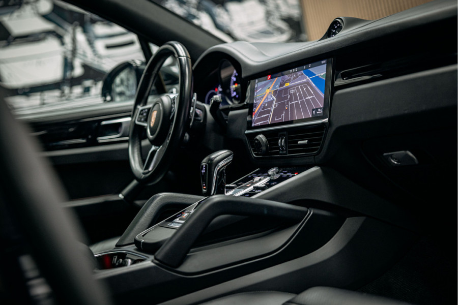 Porsche Cayenne 3.0 E-Hybrid Goed uitgevoerde Cayenne Hybride