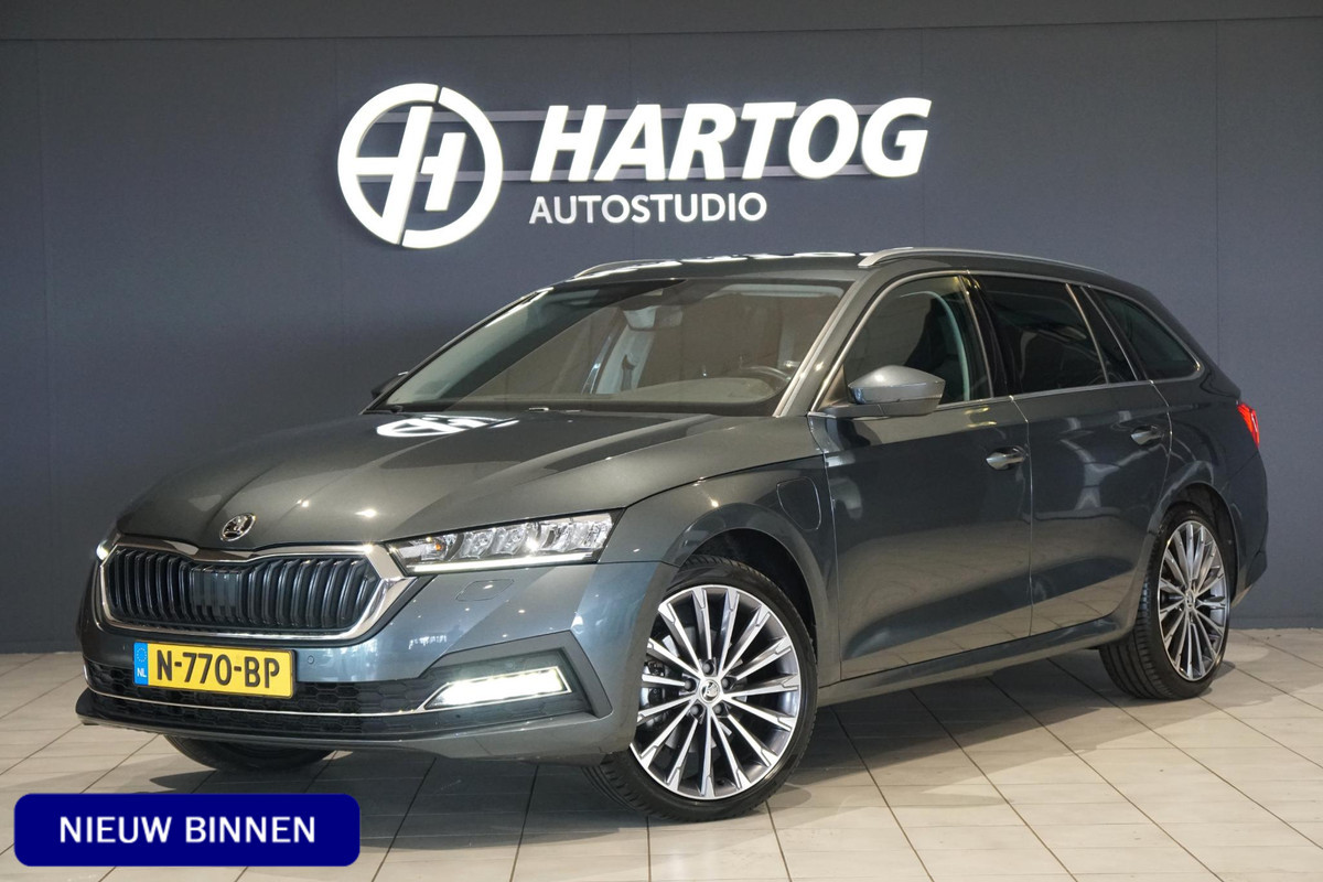 Škoda Octavia Combi 1.4 TSI iV PHEV Business Edition Plus + DODEHOEKDETECTIE / CAMERA / STOEL & STUURWIELVERWARMING Škoda Octavia Combi 1.4 TSI iV PHEV Business Edition Plus + DODEHOEKDETECTIE / CAMERA / STOEL & STUURWIELVERWARMING