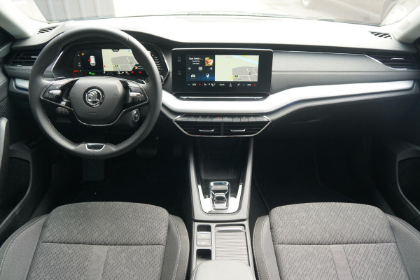 Škoda Octavia Combi 1.4 TSI iV PHEV Business Edition Plus + DODEHOEKDETECTIE / CAMERA / STOEL & STUURWIELVERWARMING