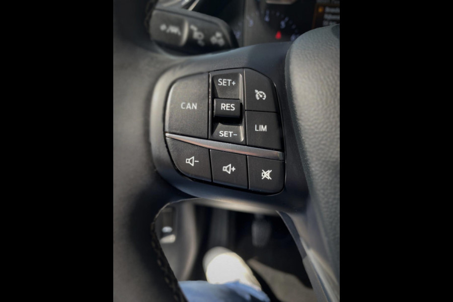 Ford Puma 1.0 EcoBoost Hybrid Titanium X - Navigatie I Airco I LED / PDC I Sport velgen I Dealer onderhouden