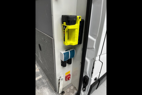 Renault Master Servicewagen + Imperiaal T35 2.3 dCi 145pk euro6 L2H2 BOTT Inrichting, Victron omvormer, Standkachel, RIJKLAARPRIJS