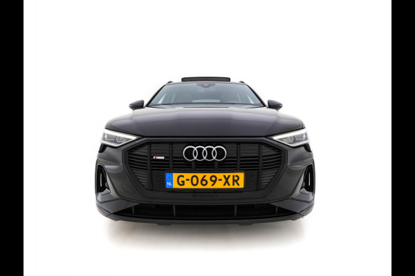 Audi e-tron 50 Quattro S-Line Launch-Edition-Black 71 kWh (INCL-BTW) *PANO | LEATHER-MICROFIBRE | DIGI-COCKPIT | FULL-LED | MEMORY-PACK | ADAPTIVE-CRUISE | HEATED-SPORTSEATS | NAVI-FULLMAP | KEYLESS | SHIFT-PADDLES | 20"ALU*