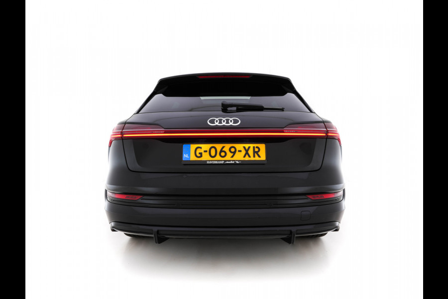 Audi e-tron 50 Quattro S-Line Launch-Edition-Black 71 kWh (INCL-BTW) *PANO | LEATHER-MICROFIBRE | DIGI-COCKPIT | FULL-LED | MEMORY-PACK | ADAPTIVE-CRUISE | HEATED-SPORTSEATS | NAVI-FULLMAP | KEYLESS | SHIFT-PADDLES | 20"ALU*