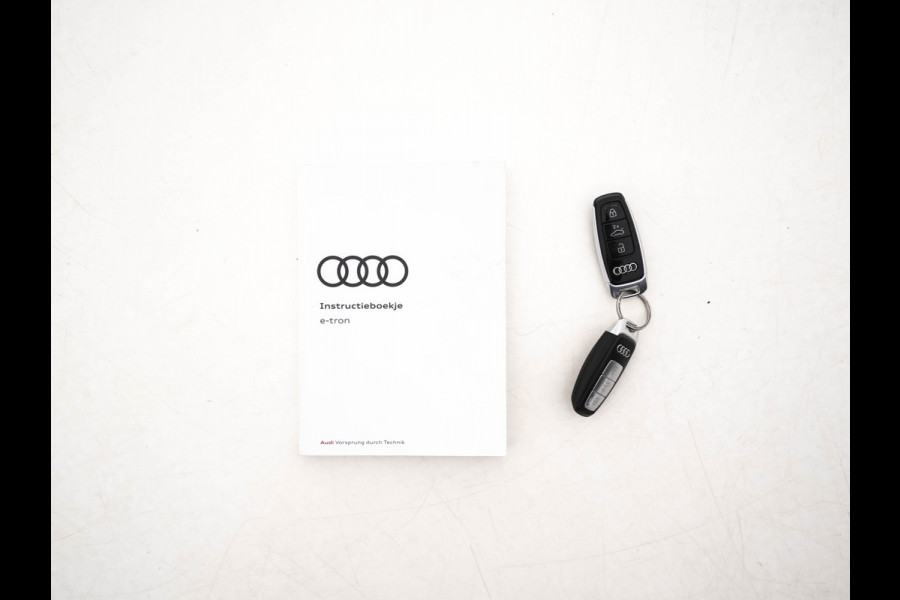 Audi e-tron 50 Quattro S-Line Launch-Edition-Black 71 kWh (INCL-BTW) *PANO | LEATHER-MICROFIBRE | DIGI-COCKPIT | FULL-LED | MEMORY-PACK | ADAPTIVE-CRUISE | HEATED-SPORTSEATS | NAVI-FULLMAP | KEYLESS | SHIFT-PADDLES | 20"ALU*