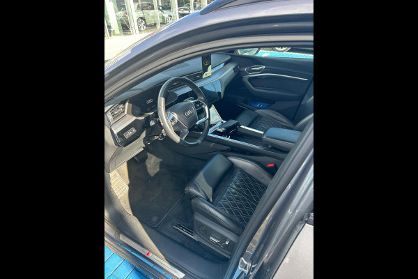 Audi e-tron e-tron 55 quattro 95 kWh | S-Line int | Pano | HUD | B&O | BTW auto 27.231 netto