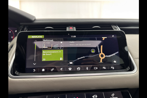 Land Rover Range Rover Velar 3.0 V6 AWD First Edition Aut. *PANO | FULL-LEATHER | HEAD-UP | FULL-LED | MERIDIAN-SOUND | NAVI-FULLMAP | DIGI-COCKPIT | CAMERA | ECC | PDC | CRUISE | KEYLESS | BLIND-SPOT | 22''ALU*