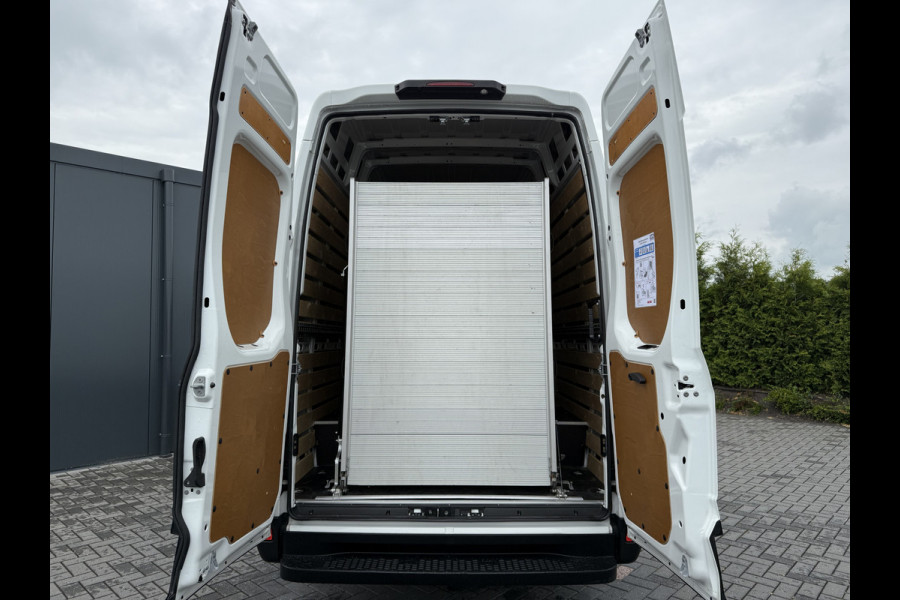 Iveco Daily 35S14 136 PK HI-MATIC AUTOMAAT / L2H3 / 1e EIG. / CRUISE / ECC / CAMERA / OPRIJPLANK / NAVI / 3-ZITS / 3500 KG AHG