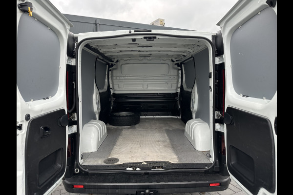 Renault Trafic 2.0 dCi 120 PK / L1H1 / 1e EIG. / 2x SCHUIFDEUR / AIRCO / CRUISE / TREKHAAK