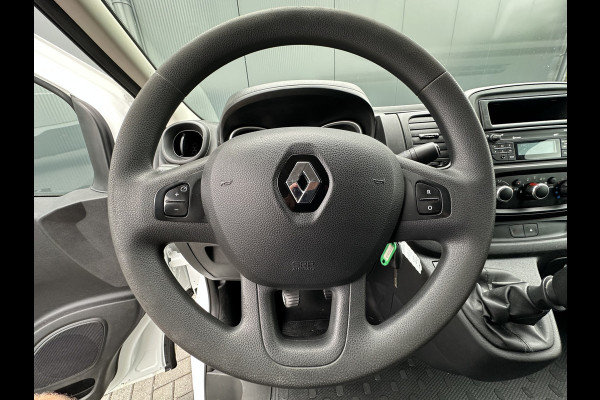 Renault Trafic 2.0 dCi 120 PK / L1H1 / 1e EIG. / 2x SCHUIFDEUR / AIRCO / CRUISE / TREKHAAK