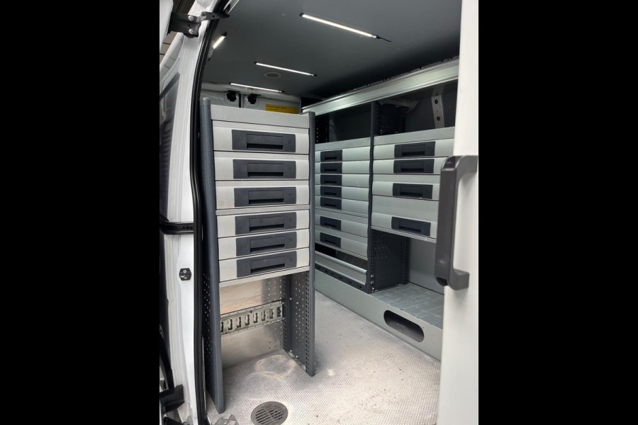 Renault Master Servicewagen T35 2.3 dCi 145pk euro6 L2H2 BOTT Inrichting, Victron omvormer, Standkachel, Trekhaak, RIJKLAARPRIJS!