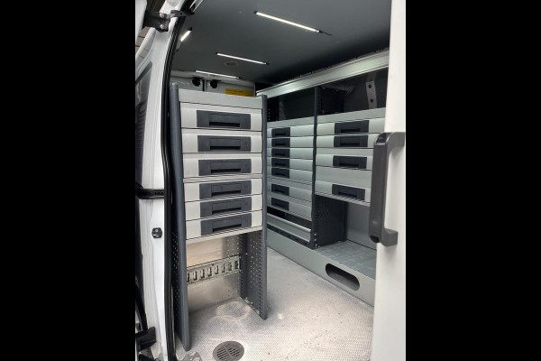 Renault Master Servicewagen T35 2.3 dCi 145pk euro6 L2H2 BOTT Inrichting, Victron omvormer, Standkachel, Trekhaak, RIJKLAARPRIJS!