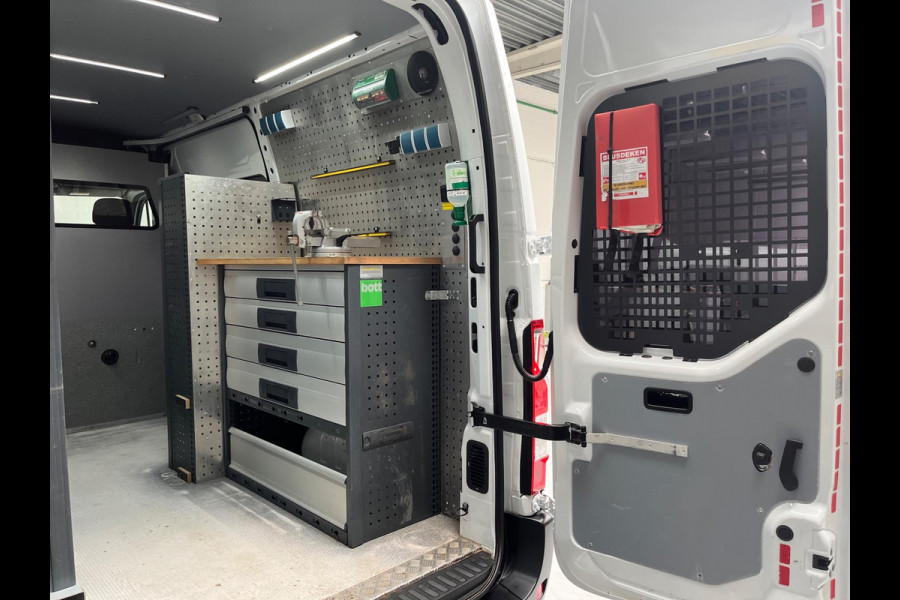 Renault Master Servicewagen T35 2.3 dCi 145pk euro6 L2H2 BOTT Inrichting, Victron omvormer, Standkachel, Trekhaak, RIJKLAARPRIJS!
