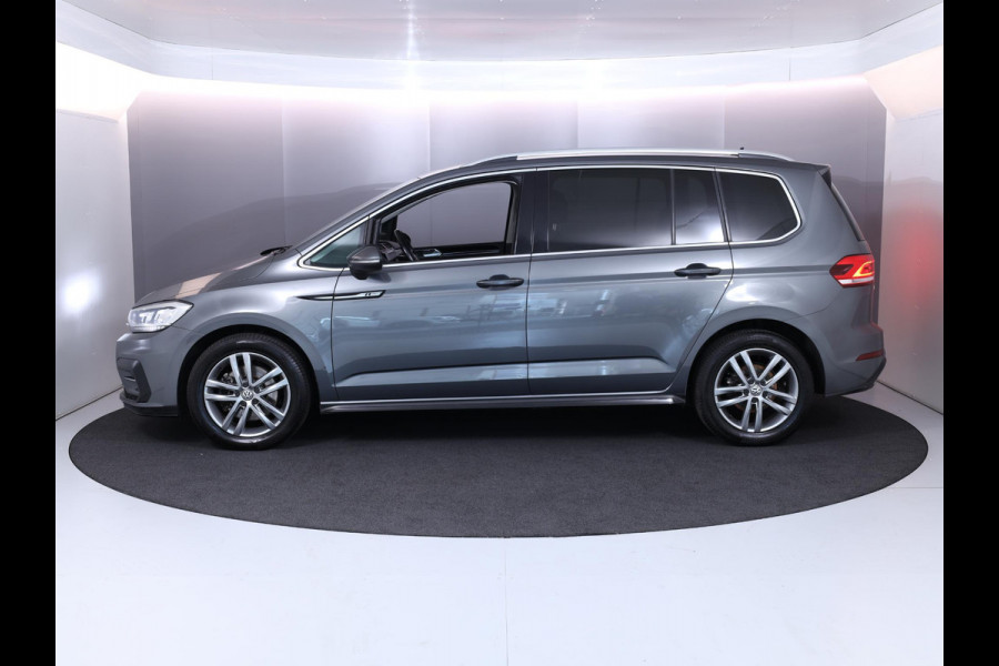 Volkswagen Touran 1.4 TSI Highline Edition R 7p 150pk DSG| Navi| Trekhaak| Alarm|Camera| 17'LM-velgen