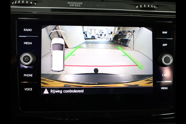 Volkswagen Touran 1.4 TSI Highline Edition R 7p 150pk DSG| Navi| Trekhaak| Alarm|Camera| 17'LM-velgen