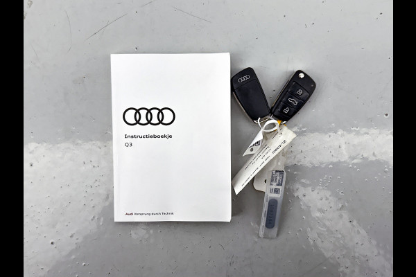 Audi Q3 35 TFSI Advanced S-line (NL-auto, Navi, Digitale Dash, Sportstoelen, Parkeersensoren, Etc)