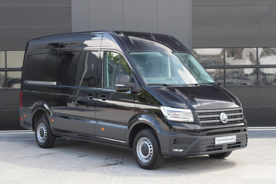 Volkswagen Crafter 35 2.0 TDI L3H3 177pk - 2x Schuifdeur - LED - Trekhaak - Navigatie - DAB - Geveerde stoel - Camera - Stoelverwarming - Rijklaar