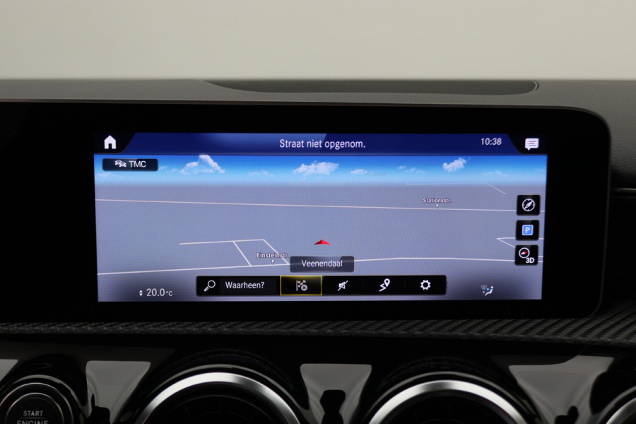 Mercedes-Benz A-Klasse 180 Premium Panoramadak, Navigatie, Camera, LED, Climate, PDC