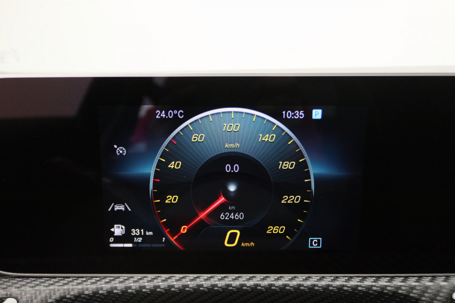 Mercedes-Benz A-Klasse 180 Premium Panoramadak, Navigatie, Camera, LED, Climate, PDC