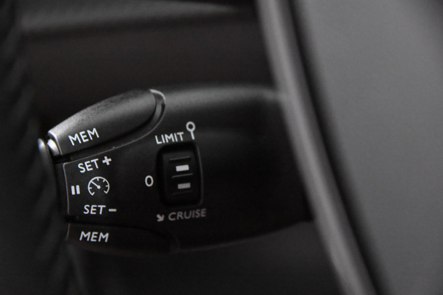 Peugeot 2008 Active *1ste Eigenaar*Navigatie*Carplay*PDC*