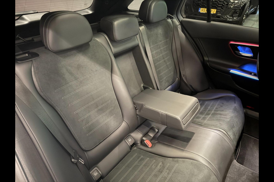 Mercedes-Benz C-Klasse Estate 300 e AMG Line PANO/BURMESTER/DAB/CAM/STOEL-M/SFEERVERL/V-COCKPIT///