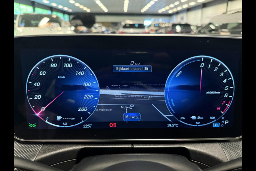 Mercedes-Benz C-Klasse Estate 300 e AMG Line PANO/BURMESTER/DAB/CAM/STOEL-M/SFEERVERL/V-COCKPIT///