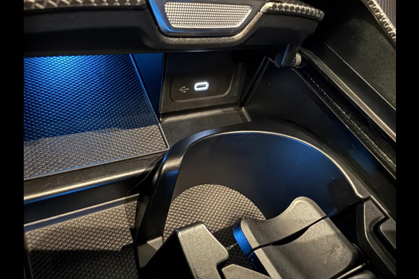 Mercedes-Benz C-Klasse Estate 300 e AMG Line PANO/BURMESTER/DAB/CAM/STOEL-M/SFEERVERL/V-COCKPIT///