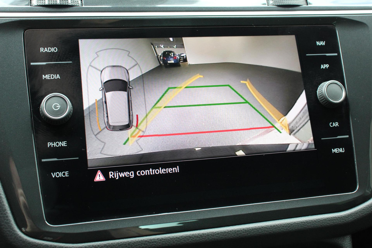 Volkswagen Tiguan 1.5 TSI 150pk DSG Comfortline Volkswagen Tiguan 1.5 TSI 150pk DSG ACT Comfortline | Navigatie | Apple Carplay/Android Auto | Climate Control | Electrische achterklep | Digitale Cockpit Volkswagen Tiguan 1.5 TSI 150pk DSG Comfortline Volkswagen Tiguan 1.5 TSI 150pk DSG ACT Comfortline | Navigatie | Apple Carplay/Android Auto | Climate Control | Electrische achterklep | Digitale Cockpit