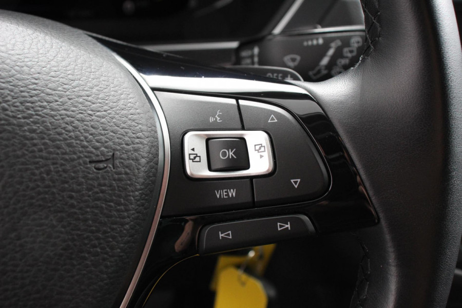 Volkswagen Tiguan 1.5 TSI 150pk DSG Comfortline Volkswagen Tiguan 1.5 TSI 150pk DSG ACT Comfortline | Navigatie | Apple Carplay/Android Auto | Climate Control | Electrische achterklep | Digitale Cockpit