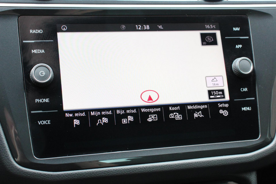 Volkswagen Tiguan 1.5 TSI 150pk DSG Comfortline Volkswagen Tiguan 1.5 TSI 150pk DSG ACT Comfortline | Navigatie | Apple Carplay/Android Auto | Climate Control | Electrische achterklep | Digitale Cockpit