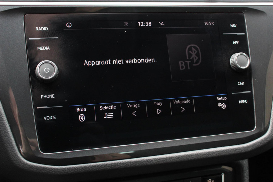 Volkswagen Tiguan 1.5 TSI 150pk DSG Comfortline Volkswagen Tiguan 1.5 TSI 150pk DSG ACT Comfortline | Navigatie | Apple Carplay/Android Auto | Climate Control | Electrische achterklep | Digitale Cockpit