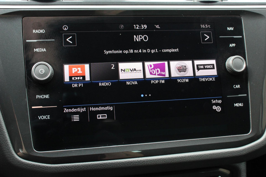 Volkswagen Tiguan 1.5 TSI 150pk DSG Comfortline Volkswagen Tiguan 1.5 TSI 150pk DSG ACT Comfortline | Navigatie | Apple Carplay/Android Auto | Climate Control | Electrische achterklep | Digitale Cockpit