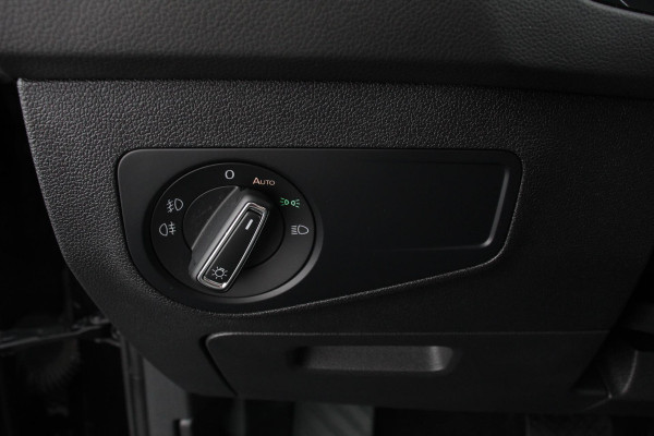 Volkswagen Tiguan 1.5 TSI 150pk DSG Comfortline Volkswagen Tiguan 1.5 TSI 150pk DSG ACT Comfortline | Navigatie | Apple Carplay/Android Auto | Climate Control | Electrische achterklep | Digitale Cockpit