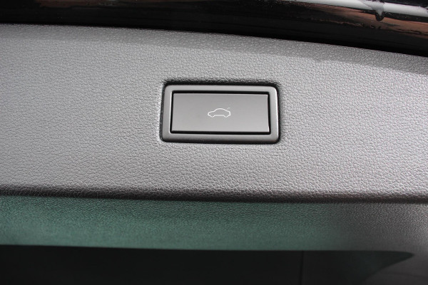 Volkswagen Tiguan 1.5 TSI 150pk DSG Comfortline Volkswagen Tiguan 1.5 TSI 150pk DSG ACT Comfortline | Navigatie | Apple Carplay/Android Auto | Climate Control | Electrische achterklep | Digitale Cockpit