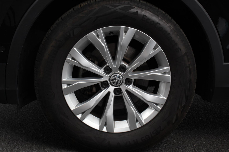Volkswagen Tiguan 1.5 TSI 150pk DSG Comfortline Volkswagen Tiguan 1.5 TSI 150pk DSG ACT Comfortline | Navigatie | Apple Carplay/Android Auto | Climate Control | Electrische achterklep | Digitale Cockpit