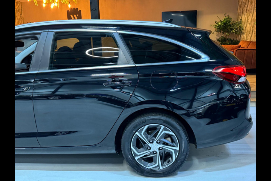 Hyundai i30 1.5 T-GDi MHEV Garantie Camera CarPlay StuurVW StoelVW Lane Cruise Clima Navi DAB Led Facelift Model Rijklaar