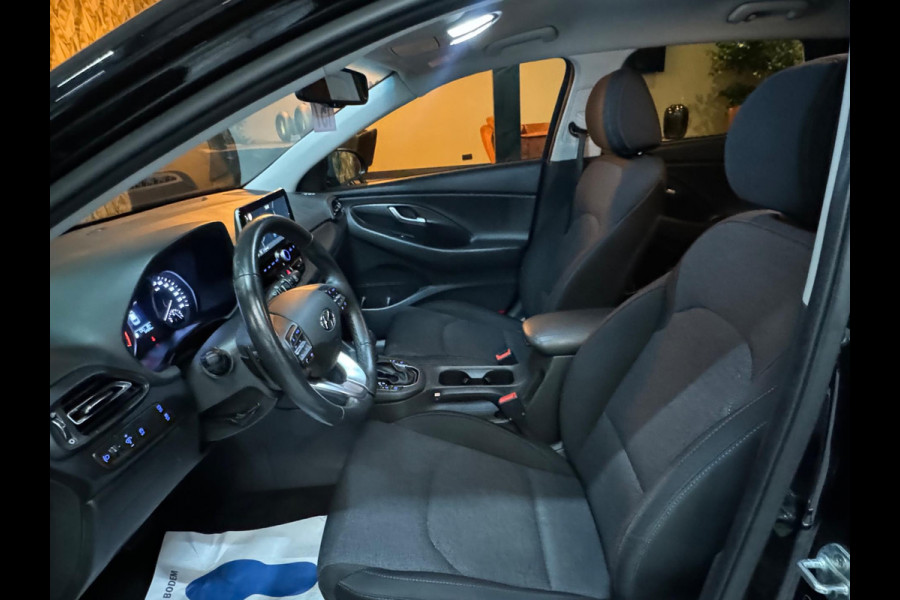 Hyundai i30 1.5 T-GDi MHEV Garantie Camera CarPlay StuurVW StoelVW Lane Cruise Clima Navi DAB Led Facelift Model Rijklaar