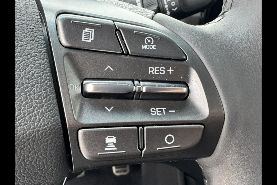 Hyundai IONIQ Premium EV 38 kWh Adaptive cruise control Climate control Stoel- en stuurverwarming Achterbankverwarming Snelladen