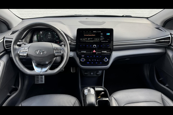 Hyundai IONIQ Premium EV 38 kWh Adaptive cruise control Climate control Stoel- en stuurverwarming Achterbankverwarming Snelladen