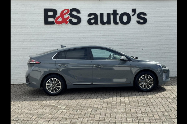 Hyundai IONIQ Premium EV 38 kWh Adaptive cruise control Climate control Stoel- en stuurverwarming Achterbankverwarming Snelladen