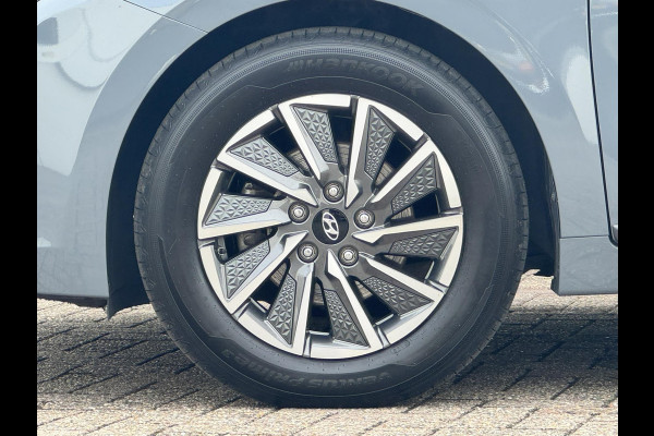 Hyundai IONIQ Premium EV 38 kWh Adaptive cruise control Climate control Stoel- en stuurverwarming Achterbankverwarming Snelladen