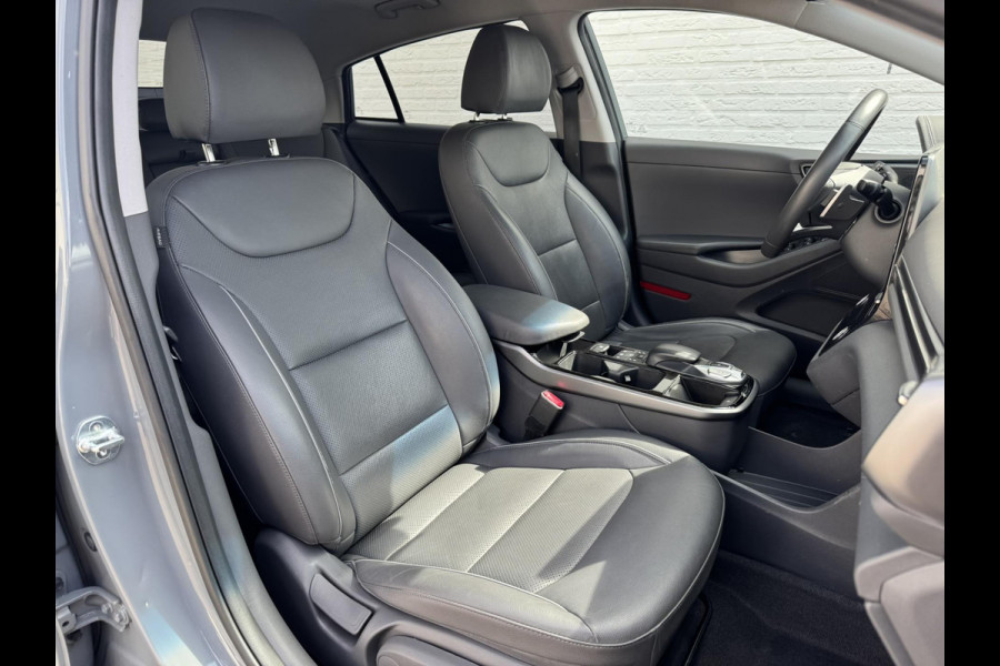 Hyundai IONIQ Premium EV 38 kWh Adaptive cruise control Climate control Stoel- en stuurverwarming Achterbankverwarming Snelladen