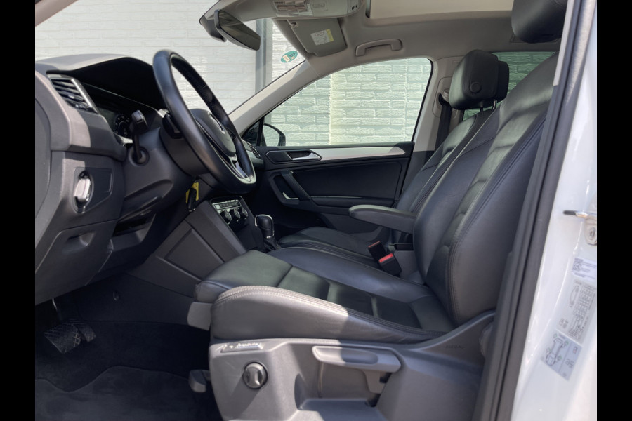 Volkswagen Tiguan 1.4 TSI ACT R-Line | Pano | Trekhaak | Leder | LED | DAB+ | CarPlay | 20 inch