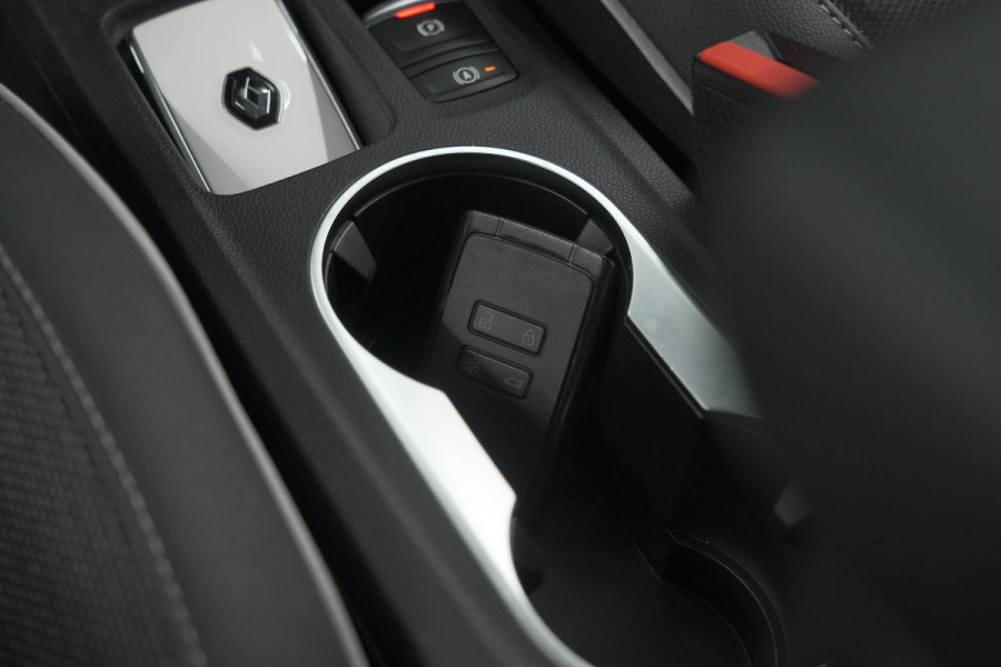 Renault Captur TCe 90 Intens | Camera | Navigatie | Parkeersensoren | Apple Carplay