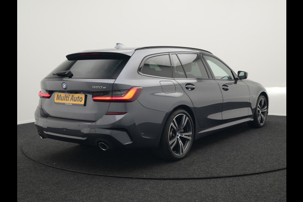 BMW 3 Serie Touring 320e M Sport Plug In Hybrid Dealer O.H PHEV | Alcantara Sportstoelen Verwarmd | 19"L.M | Keyless | Camera | Parkassist  | Apple Carplay | Sfeerverlichting | Navi Full Map |