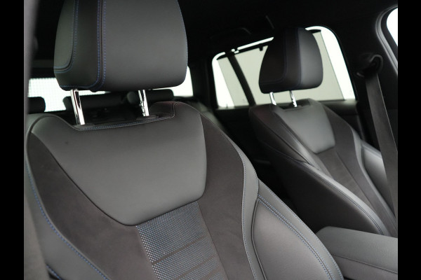 BMW 3 Serie Touring 320e M Sport Plug In Hybrid Dealer O.H PHEV | Alcantara Sportstoelen Verwarmd | 19"L.M | Keyless | Camera | Parkassist  | Apple Carplay | Sfeerverlichting | Navi Full Map |
