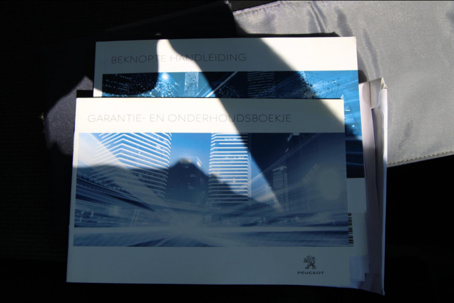 Peugeot Expert 231S 2.0 BlueHDI 122PK Premium / Cruise / App connect / Navi